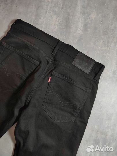 Джинсы Levis 512