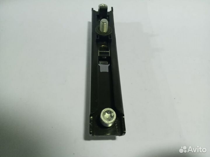 Механизм регулировки ремня безопасности