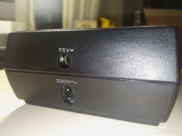 Магнитофон кассетный sanyo 2512e