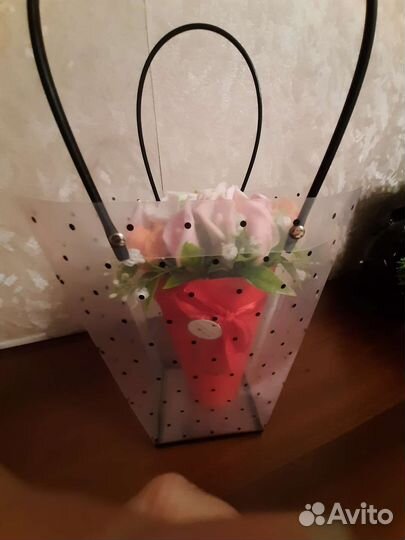 Ваза с цветами из мыла