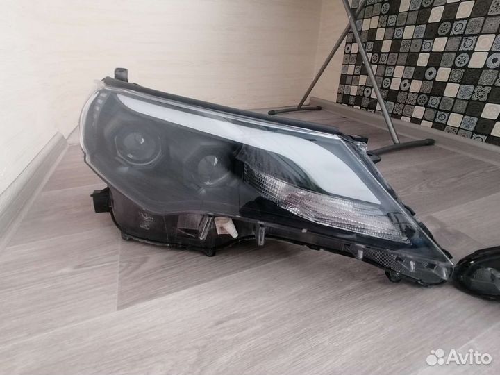 Фары на toyota rav4