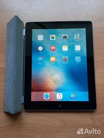 iPad 3 64Гб (Wi-Fi + Cellular)