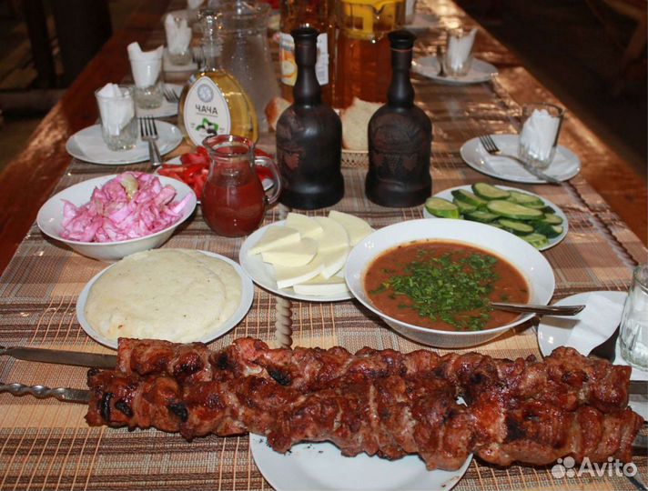 Гостеприимная Абхазия с застольем