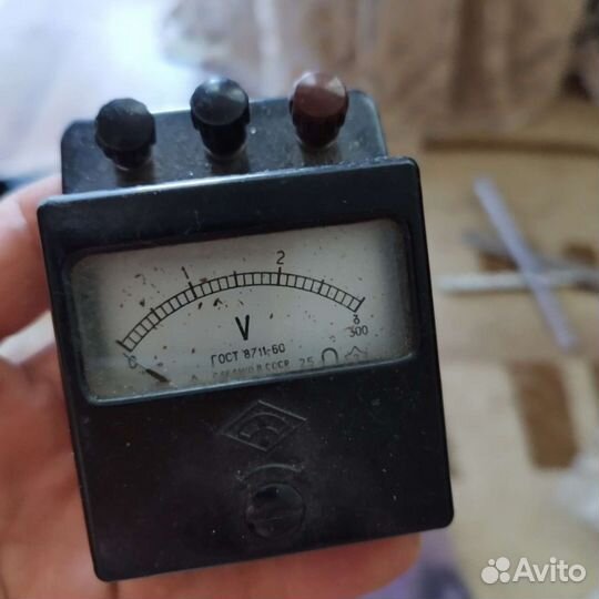 Вольтметр (стрелочная рамка)