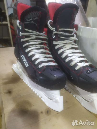 Хоккейные коньки bauer 43 размер