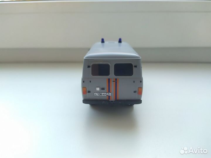 Масштабная модель УАЗ-3909 1:43