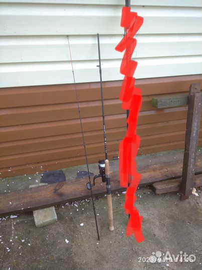 Спиннинг с катушкой