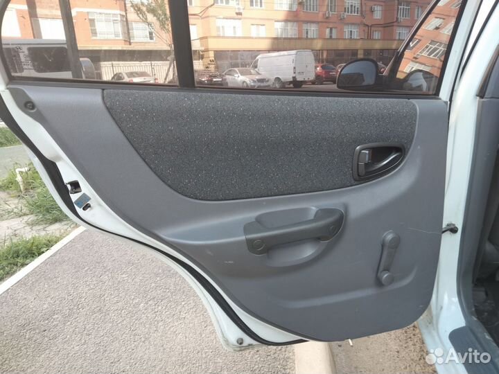 Дверные карты Hyundai accent