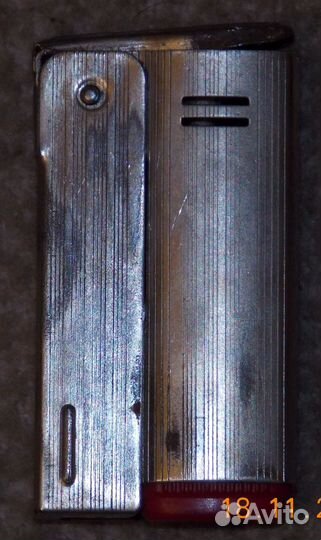 Зажигалка бензиновая