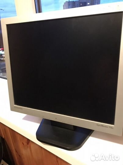 Монитор на запчасти