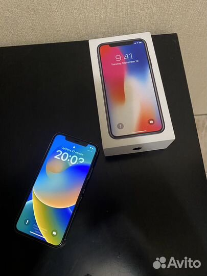 iPhone X, 64 ГБ