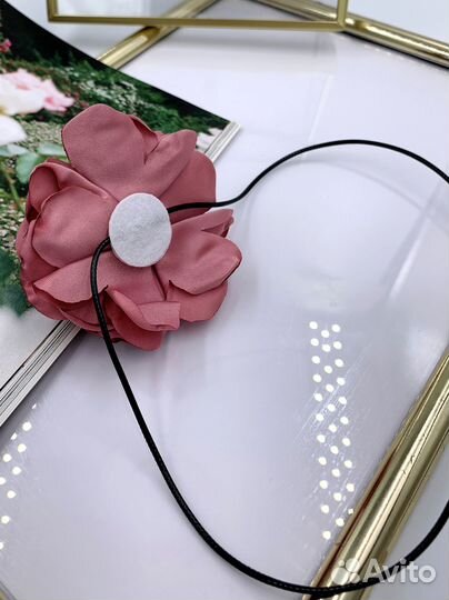 Чокер роза на шею оттенок марсала