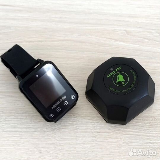 Кнопка вызова персонала, официанта Бургер и часы