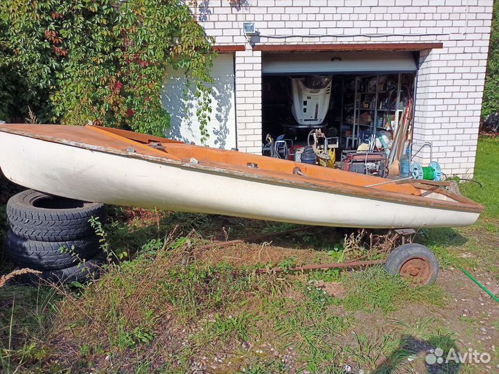 Швертбот 420