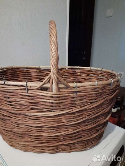 Корзина плетеная