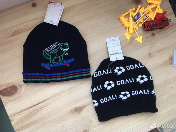 Шапки Mothercare 48-50 новые