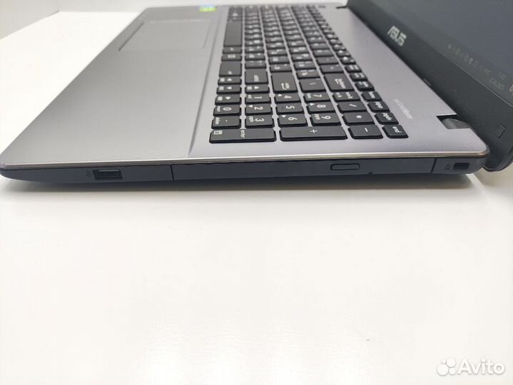 Ноутбук Asus на Windows 10 с видеокартой 2GB