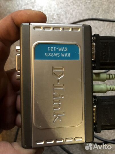 Переключатель D-Link KVM-121