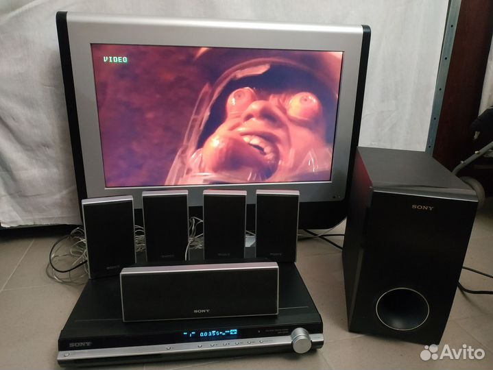 Домашний кинотеатр Sony DAV-DZ30