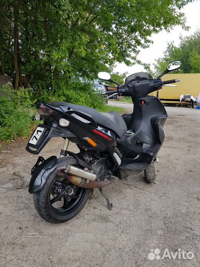 Скутер Gilera runner 50