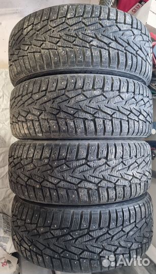 Nokian Tyres Hakkapeliitta 7 215/55 R17