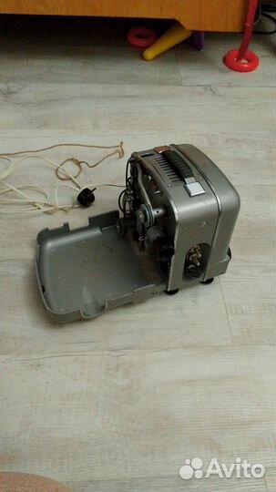 Кинопроектор луч 2 СССР