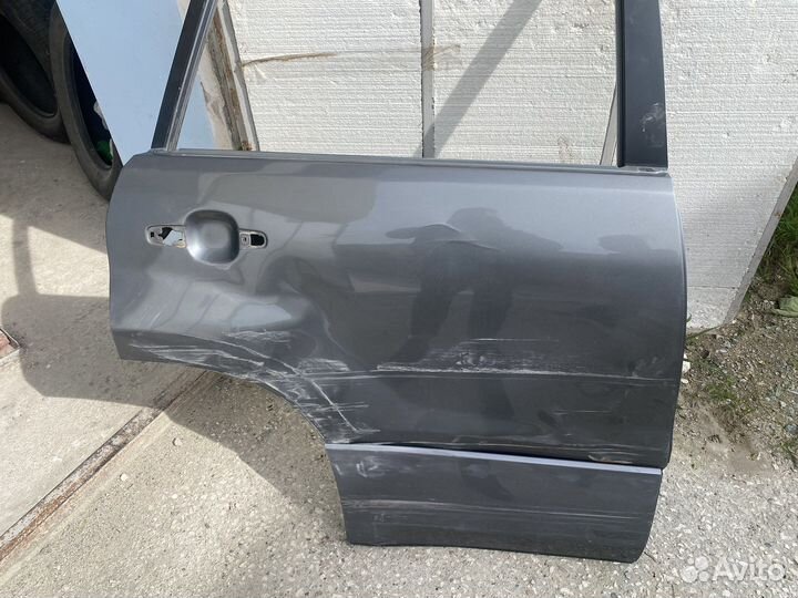 Дверь suzuki grand vitara