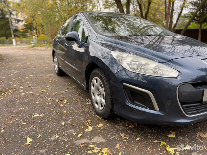 Peugeot 308 1.6 AT, 2011, 73 800 км
