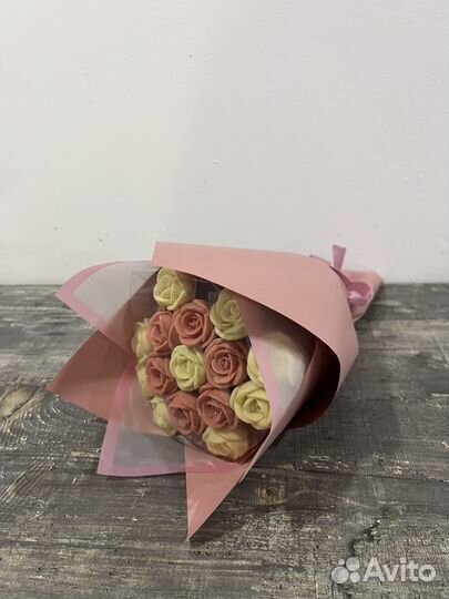 Букет из шоколадных роз подарок 8 марта