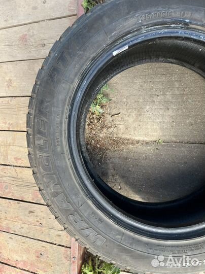 Goodyear Wrangler AT/R 235/60 R18