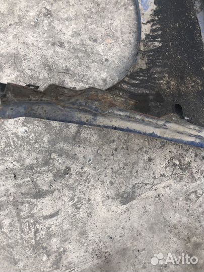 Крыло правое Volkswagen Golf 4