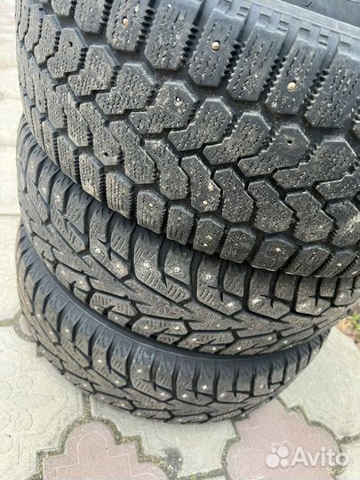 Yokohama Ice Guard F700Z 195/60 R15