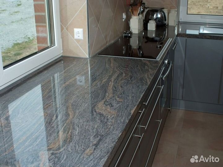 Подоконник из камня, по форме и толщине