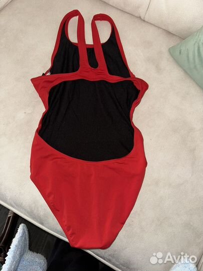 Купальник arena