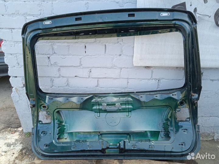 Крышка дверь багажника Volkswagen Touareg 7L 2013