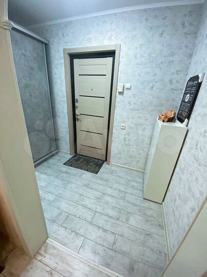 2-к. квартира, 67 м², 1/9 эт.