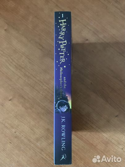 Книга на английском Гарри Поттер и Философский Кам