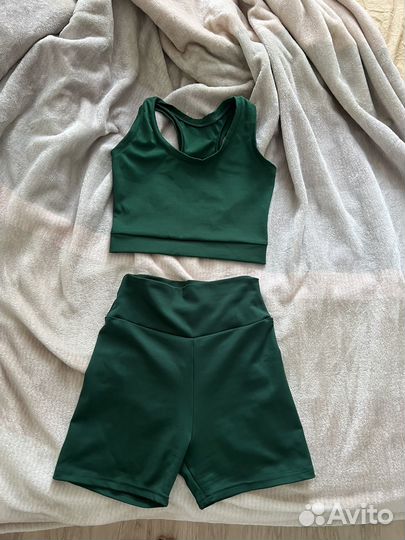 Спортивная форма женская