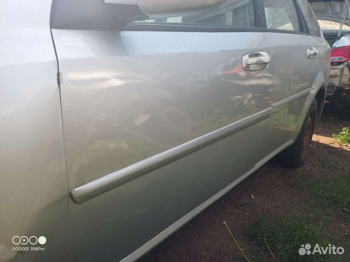 Chevrolet lacetti дверь