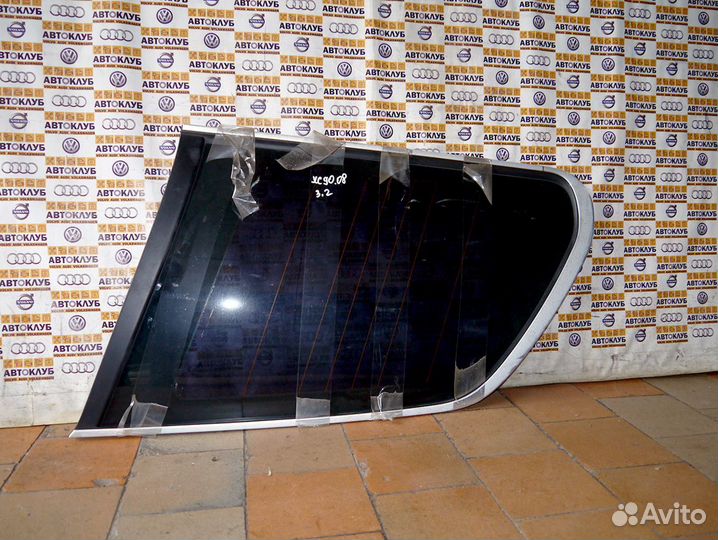 Стекло кузовное глухое правое тонированное Вольво