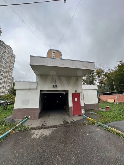 Машиноместо, 20 м²