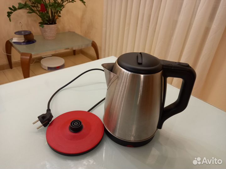 Чайник электрический Novex 1,8л