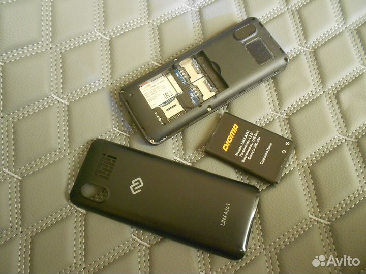Alcatel One Touch Pixi 4007D, 512 МБ