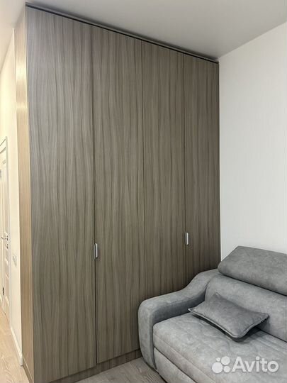 Шкаф распашной