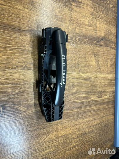 Ручка двери внешняя передняя правая Skoda Rapid