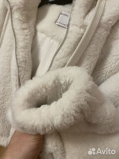 Шуба женская искуственная bershka