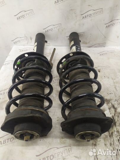 Амортизатор передний Audi Q3 1 8U cffb 2 2012