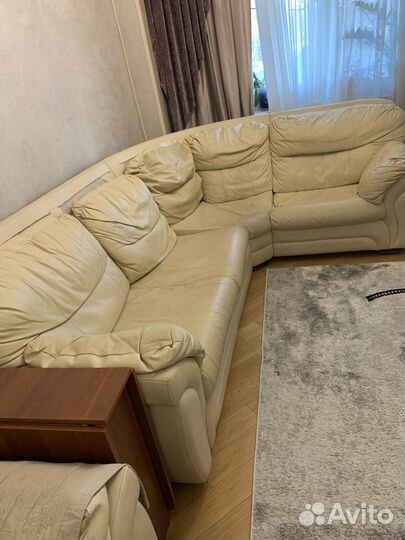 Угловой диван со спальным местом и креслом