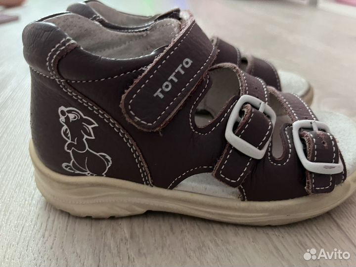 Сандалии тотта 25