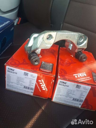 Скоба суппорта trw bda 210